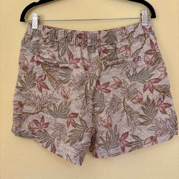 Cynthia Rowley Shorts - Picture 3 of 4